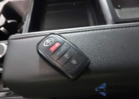 2024 Toyota Tundra Sr5 из США, поврежденный, VIN 5TFLA5DB8RX210238